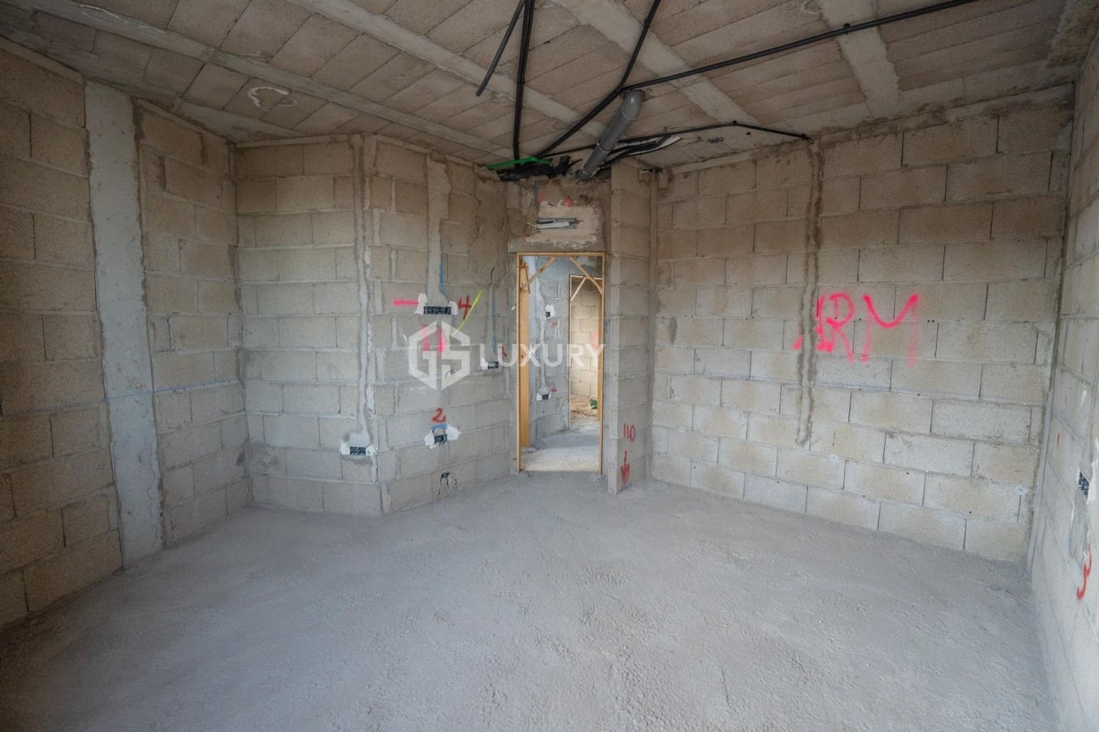 3 bedroom Villa for sale in Guia de Isora with garage - € 1,400,000 (Ref: 9734137)