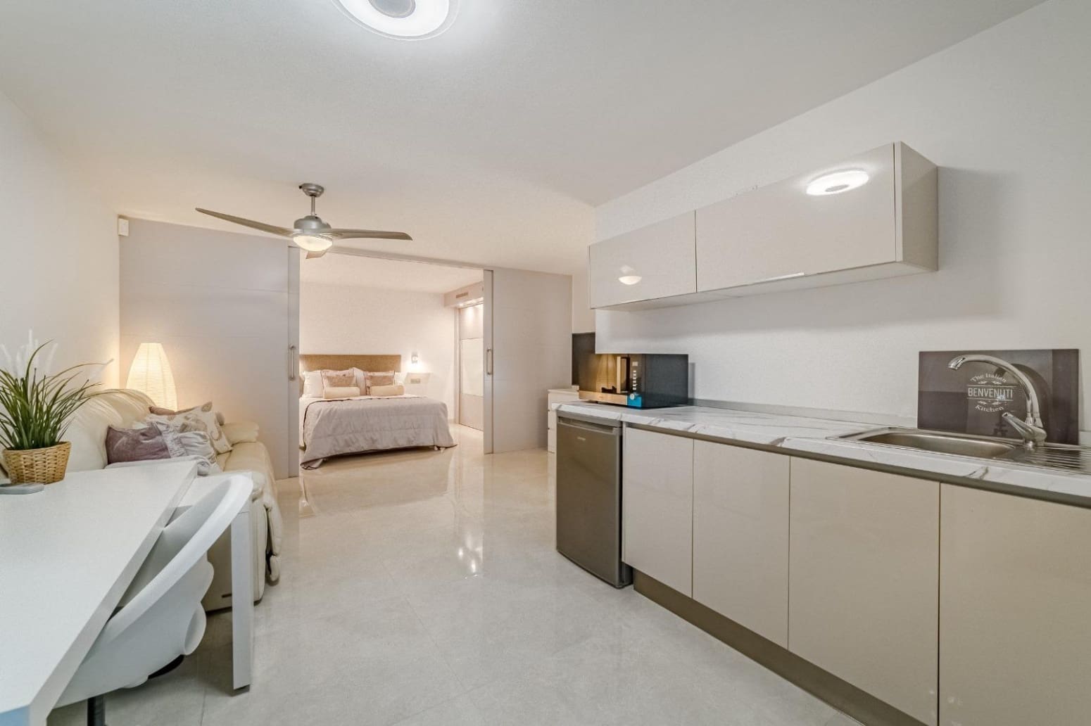 4 bedroom Villa for sale in Adeje with garage - € 2,450,000 (Ref: 9734138)