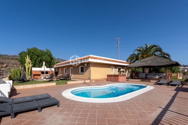Chalet de 3 habitaciones en Los Menores, Adeje en venta con garaje - 1.011.000 € (Ref: 9734139)
