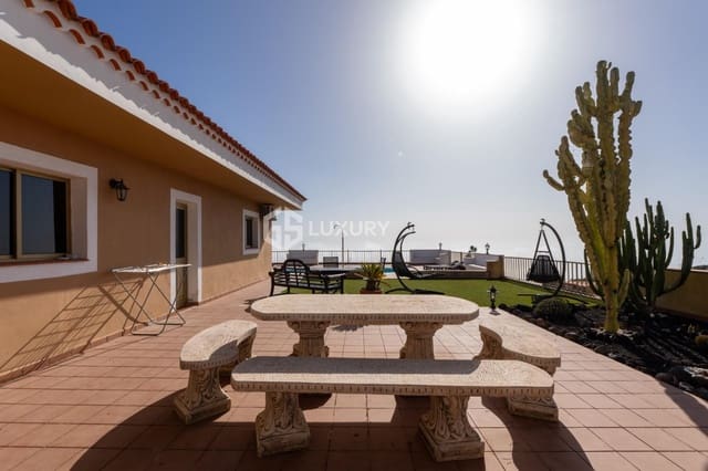 Chalet de 3 habitaciones en Los Menores, Adeje en venta con garaje - 1.011.000 € (Ref: 9734139)
