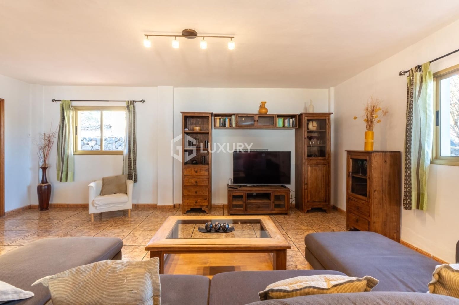 Chalet de 3 habitaciones en Adeje en venta con garaje - 1.011.000 € (Ref: 9734139)