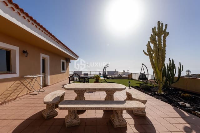 Chalet de 3 habitaciones en Los Menores, Adeje en venta con garaje - 1.011.000 € (Ref: 9734139)