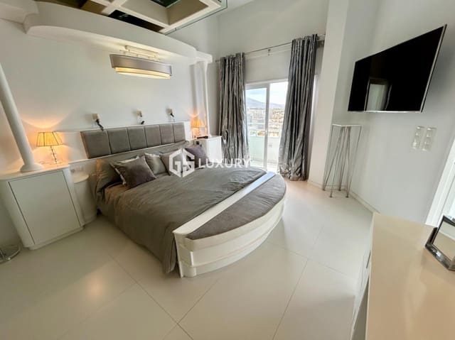 Piso de 1 habitación en San Eugenio Bajo, Adeje en venta con garaje - 1.595.000 € (Ref: 9734141)