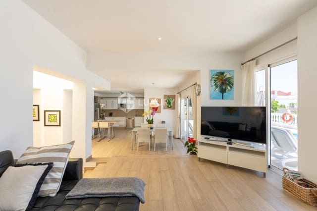 6 slaapkamer Villa te koop in Puerto Santiago, Santiago del Teide met garage - € 1.280.000 (Ref: 9734142)