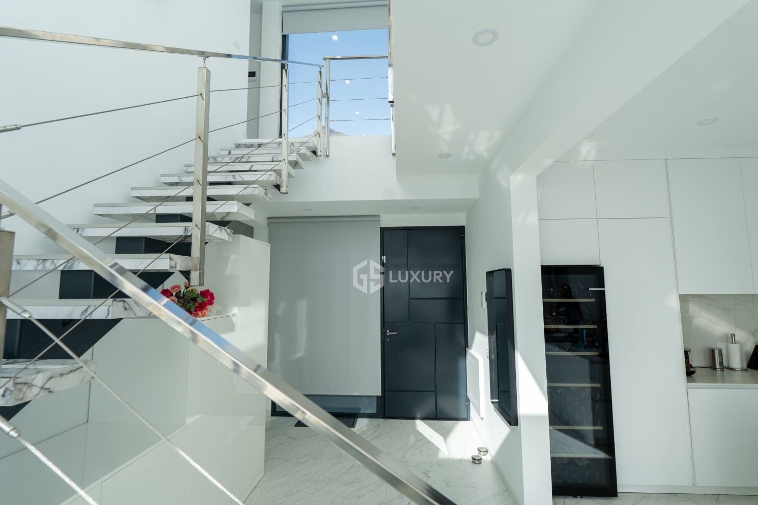 4 makuuhuone Huvila myytävänä paikassa Adeje mukana uima-altaan 
autotalli - 2 390 000 € (Ref: 9787603)