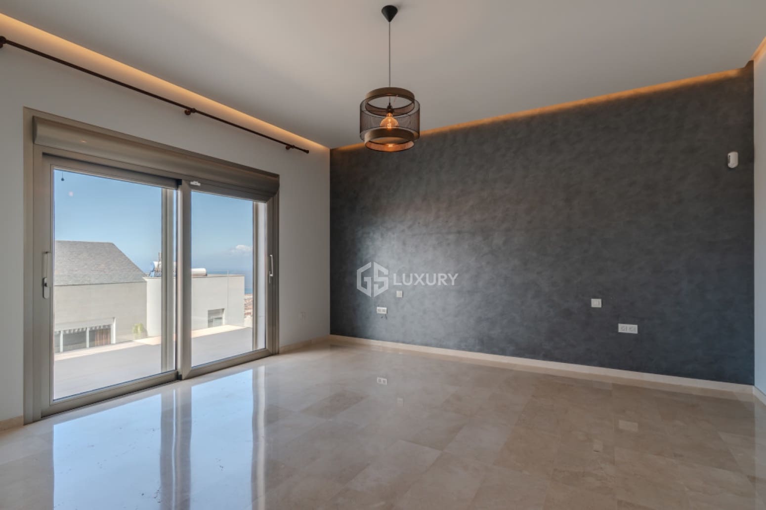 5 chambre Villa/Maison à vendre à Adeje avec piscine garage - 2 100 000 € (Ref: 9790018)