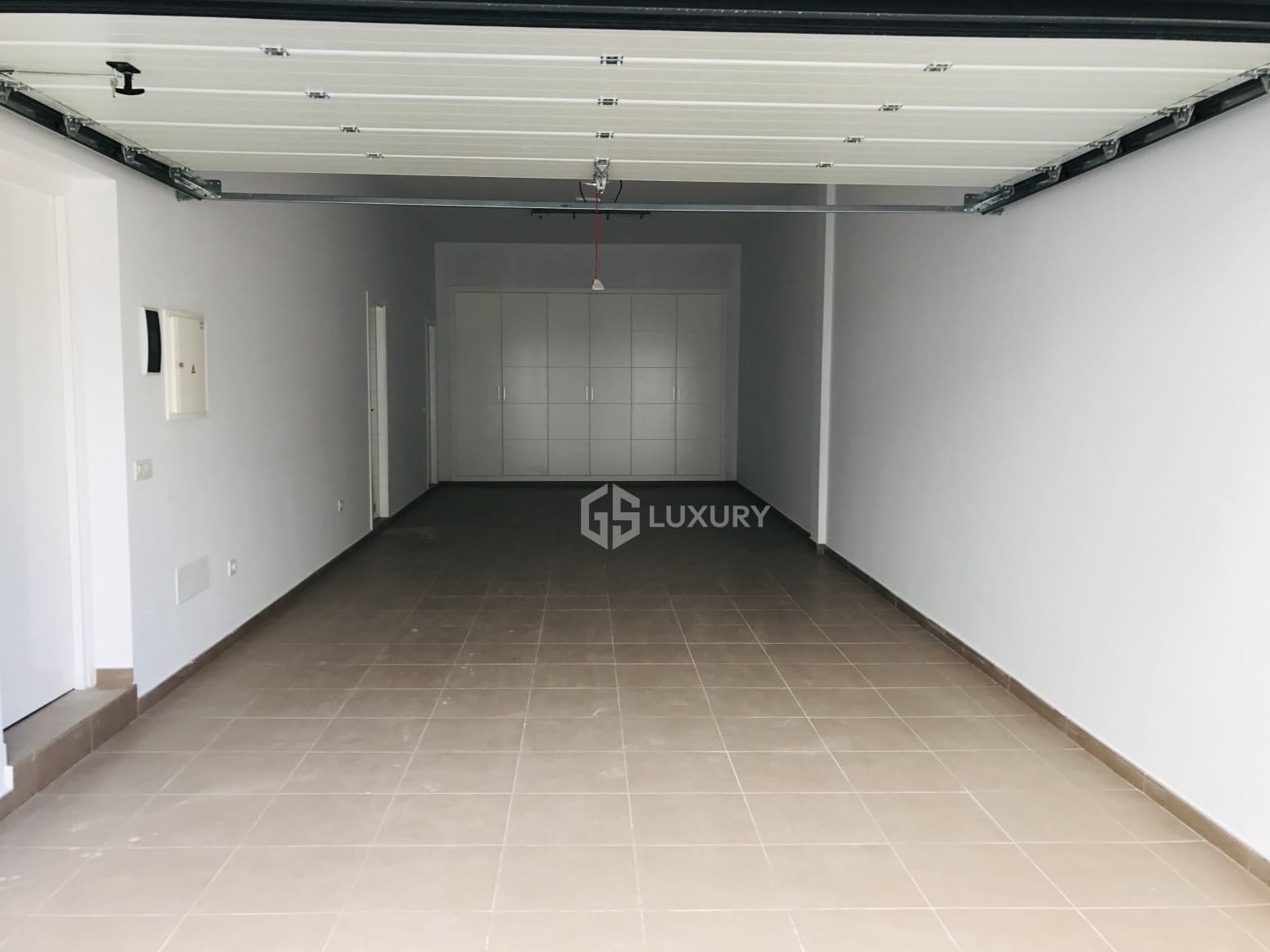 4 bedroom Villa for rent in Adeje with garage - € 7,500 (Ref: 9793746)