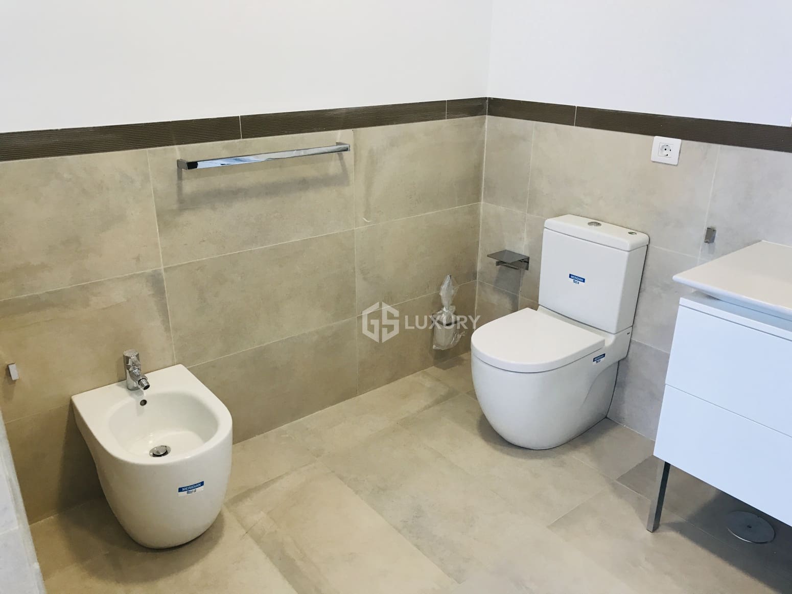 4 bedroom Villa for rent in Adeje with garage - € 7,500 (Ref: 9793746)