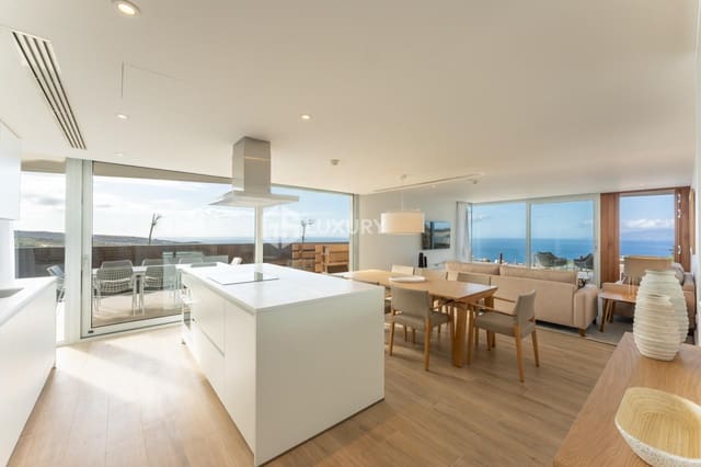 3 slaapkamer Villa te koop in Guía de Isora met garage - € 2.300.000 (Ref: 9805308)