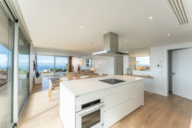 3 slaapkamer Villa te koop in Guía de Isora met garage - € 2.300.000 (Ref: 9805308)