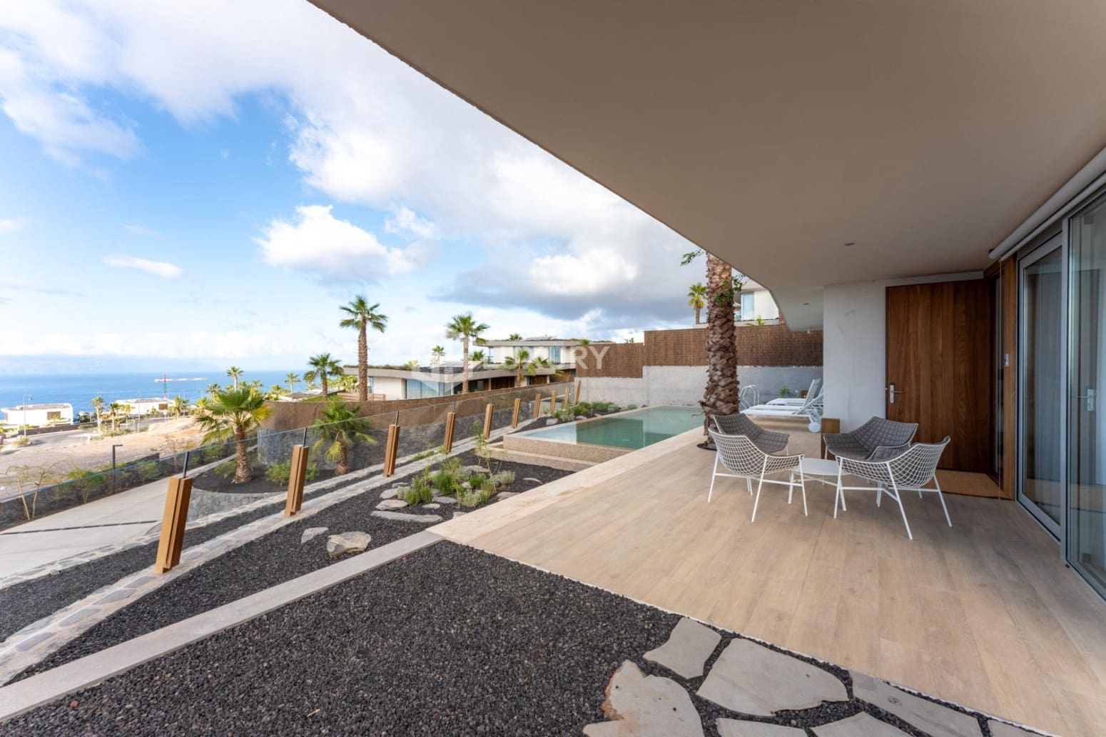 3 slaapkamer Villa te koop in Guia de Isora met garage - € 2.300.000 (Ref: 9805308)