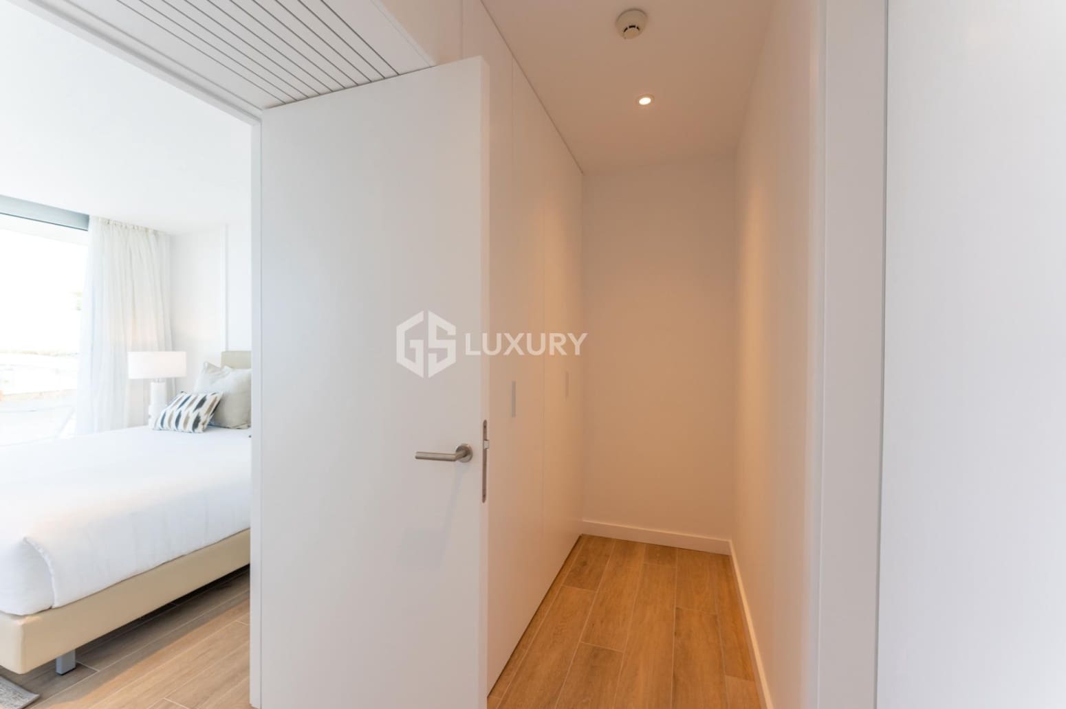 3 slaapkamer Villa te koop in Guia de Isora met garage - € 2.300.000 (Ref: 9805308)