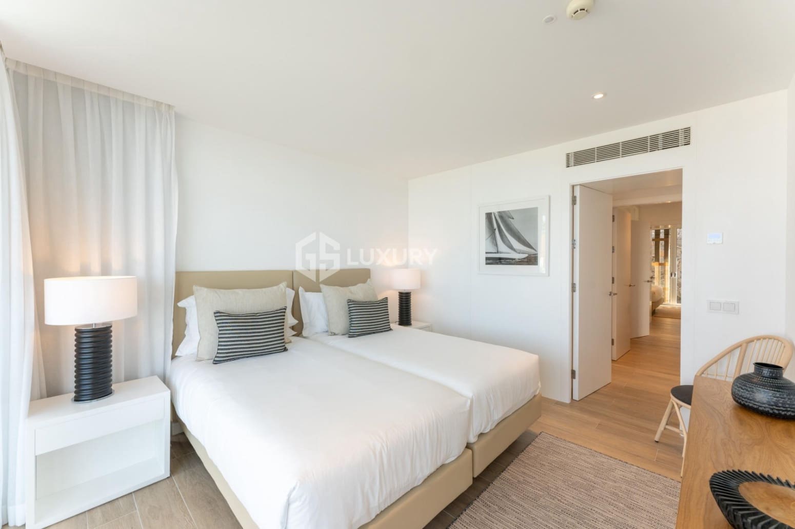 3 slaapkamer Villa te koop in Guia de Isora met garage - € 2.300.000 (Ref: 9805308)