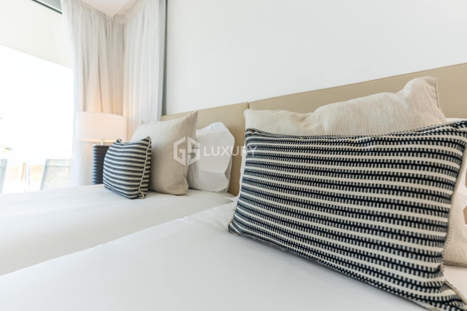 3 slaapkamer Villa te koop in Guia de Isora met garage - € 2.300.000 (Ref: 9805308)