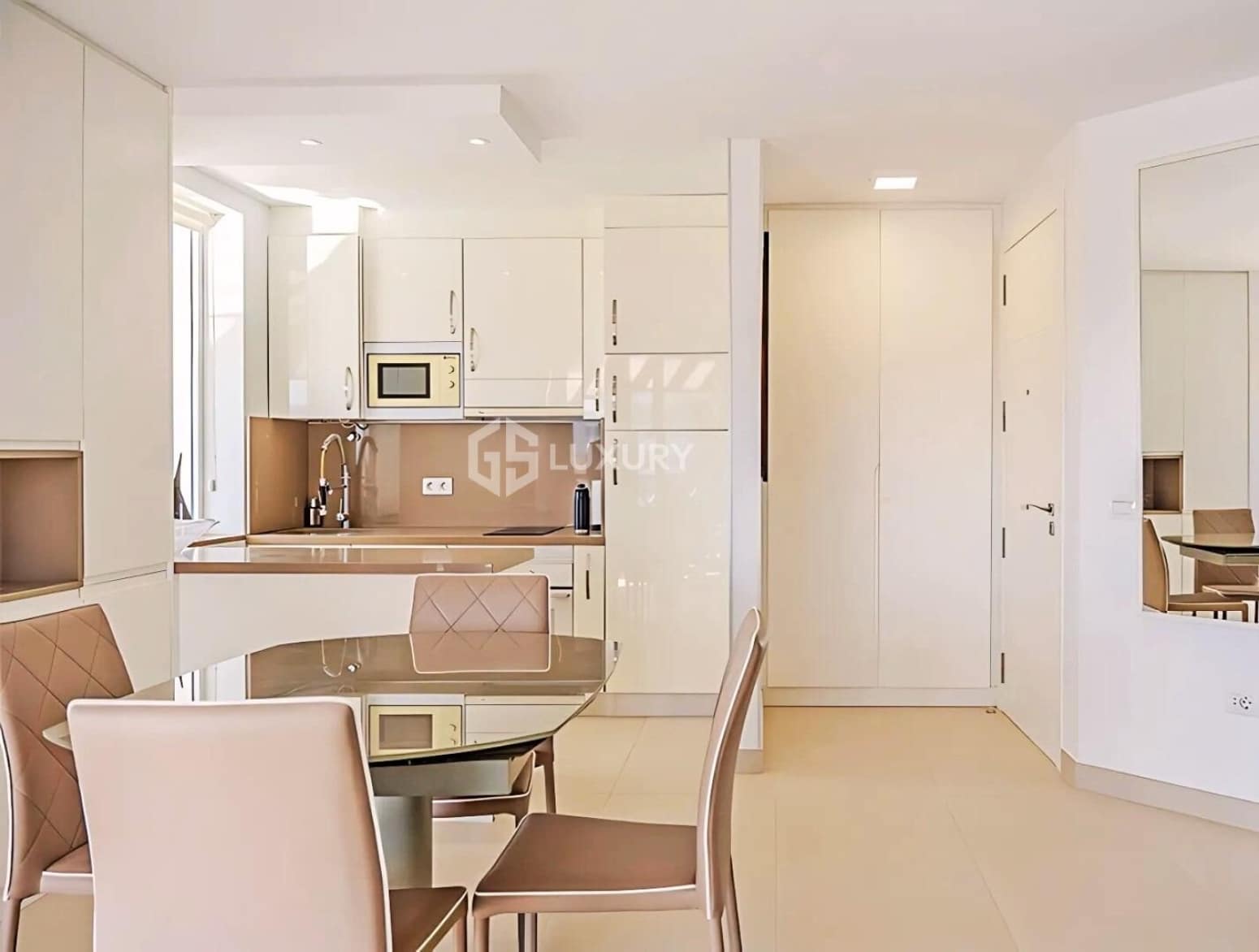 2 camera da letto Appartamento in vendita in Arona - 1.680.000 € (Rif: 9805310)