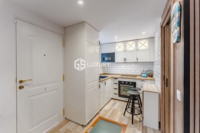 1 chambre Appartement à vendre à La Caleta Adeje, Adeje - 675 000 € (Ref: 9805642)