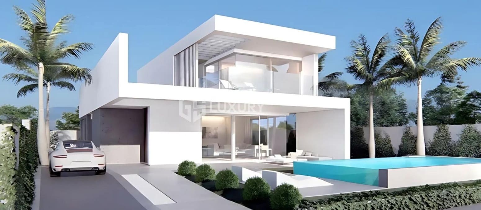 4 chambre Villa/Maison à vendre à Arona avec garage - 3 250 000 € (Ref: 9805644)