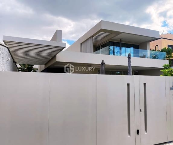 4 chambre Villa/Maison à vendre à Playa de las Americas, Arona avec garage - 3 250 000 € (Ref: 9805644)