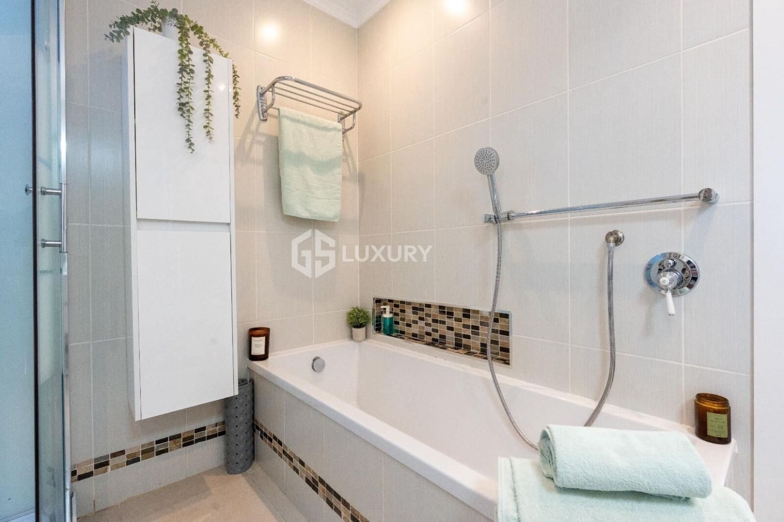 4 slaapkamer Villa te koop in San Miguel de Abona met garage - € 1.100.000 (Ref: 9805645)