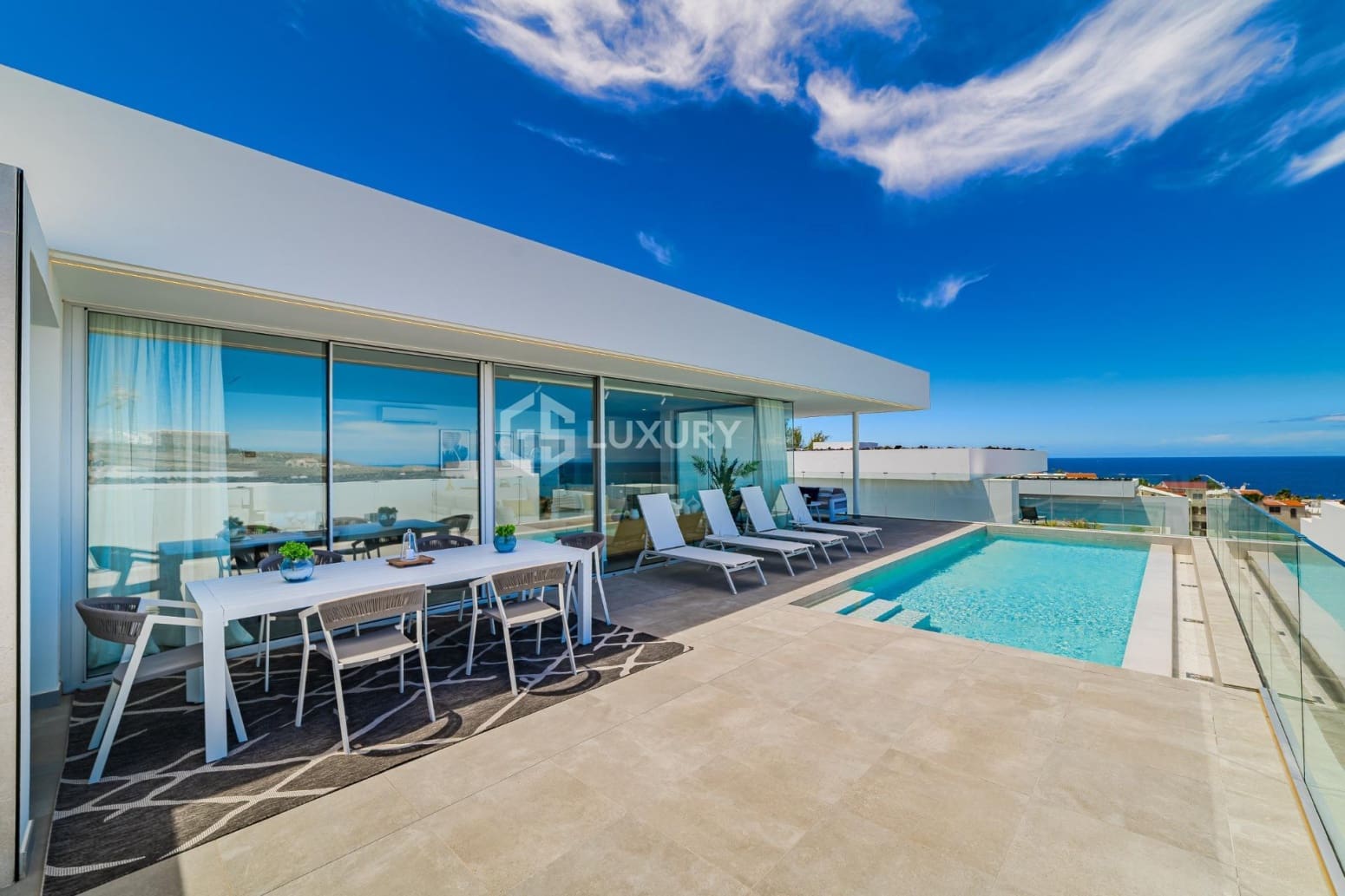 Chalet de 4 habitaciones en Adeje en venta con garaje - 1.680.000 € (Ref: 9805646)