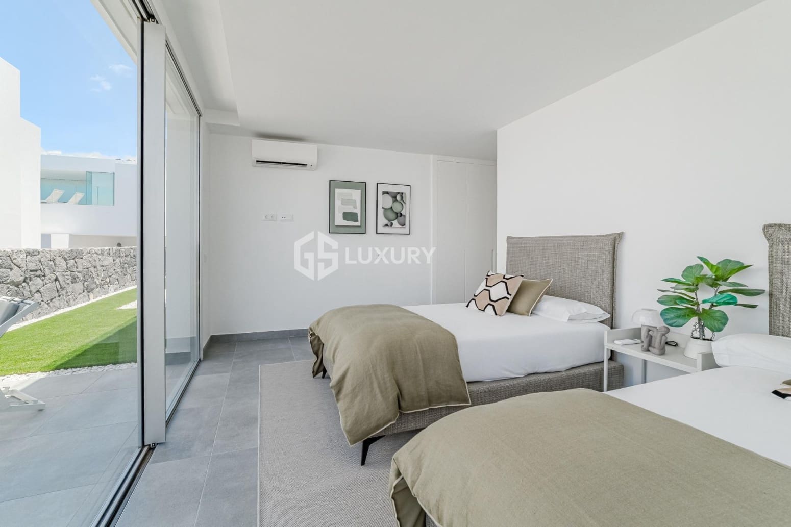 Chalet de 4 habitaciones en Adeje en venta con garaje - 1.680.000 € (Ref: 9805646)