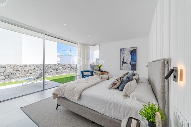 4 makuuhuone Huvila myytävänä paikassa Callao Salvaje - Playa Paraíso, Adeje mukana 
autotalli - 1 680 000 € (Ref: 9805646)
