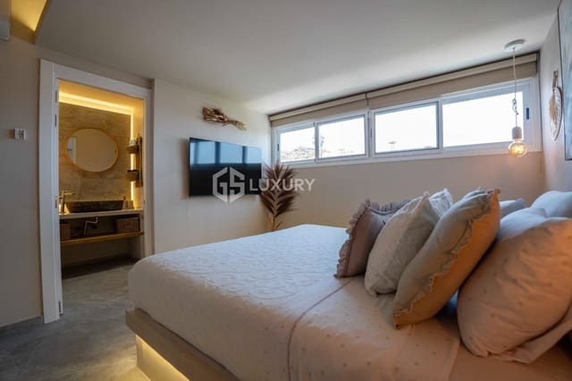 5 sypialnia Willa na sprzedaż w Chayofa, Arona z garażem - 1 450 000 € (Ref: 9808939)