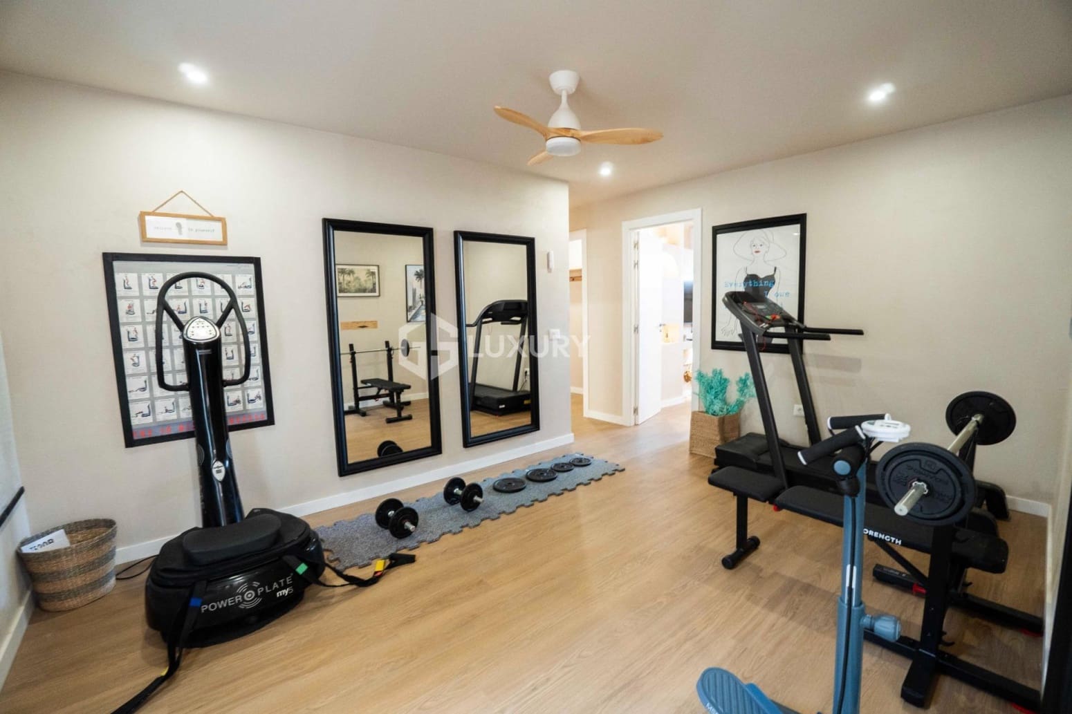 Chalet de 5 habitaciones en Arona en venta con garaje - 1.450.000 € (Ref: 9808939)