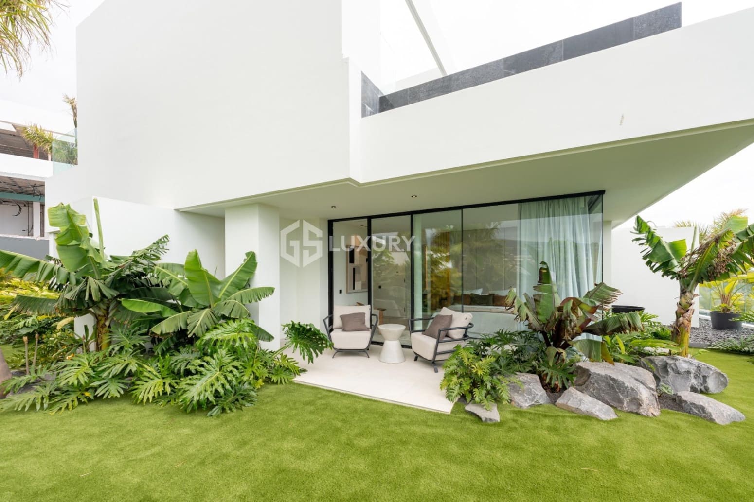 4 slaapkamer Villa te koop in Guia de Isora met garage - € 4.290.000 (Ref: 9808940)