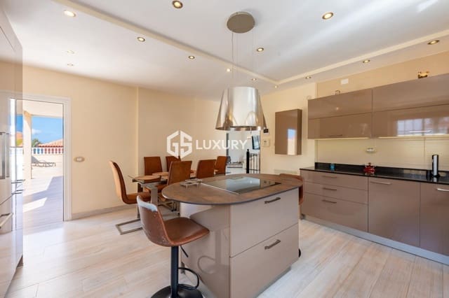 3 Zimmer Villa zu verkaufen in Playa de Fañabé Alto, Adeje mit Garage - 1.600.000 € (Ref: 9808941)