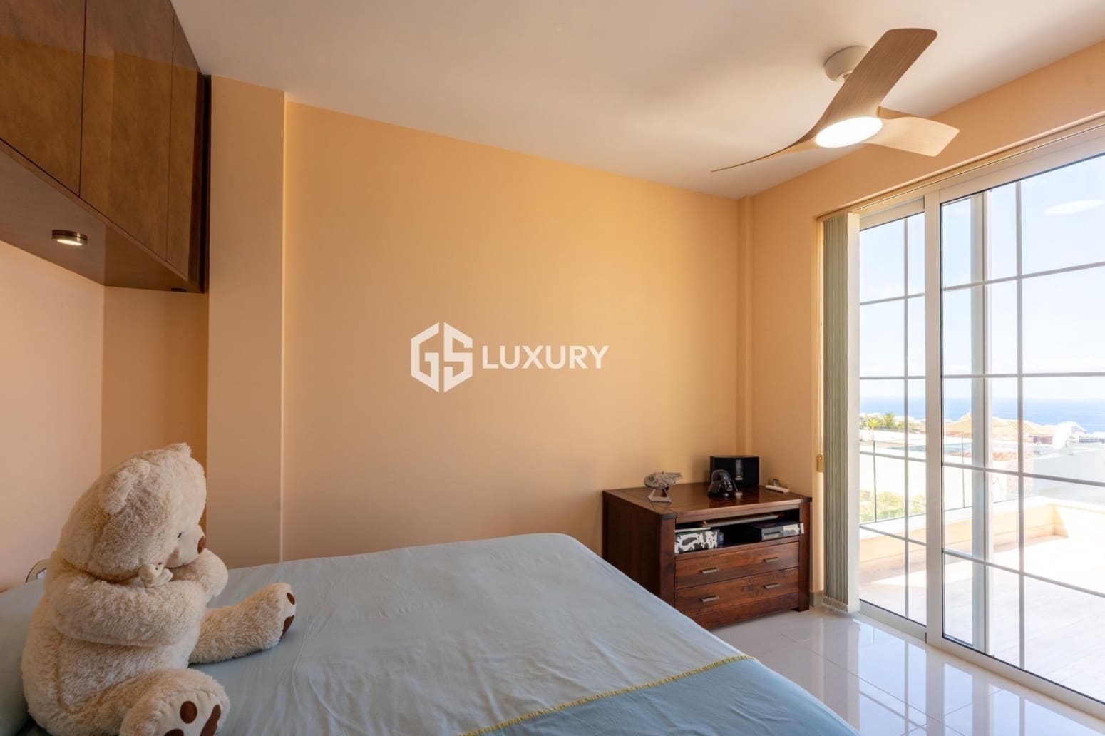 3 quarto Moradia para venda em Adeje com garagem - 1 600 000 € (Ref: 9808941)