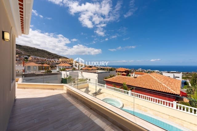 3 Zimmer Villa zu verkaufen in Playa de Fañabé Alto, Adeje mit Garage - 1.600.000 € (Ref: 9808941)