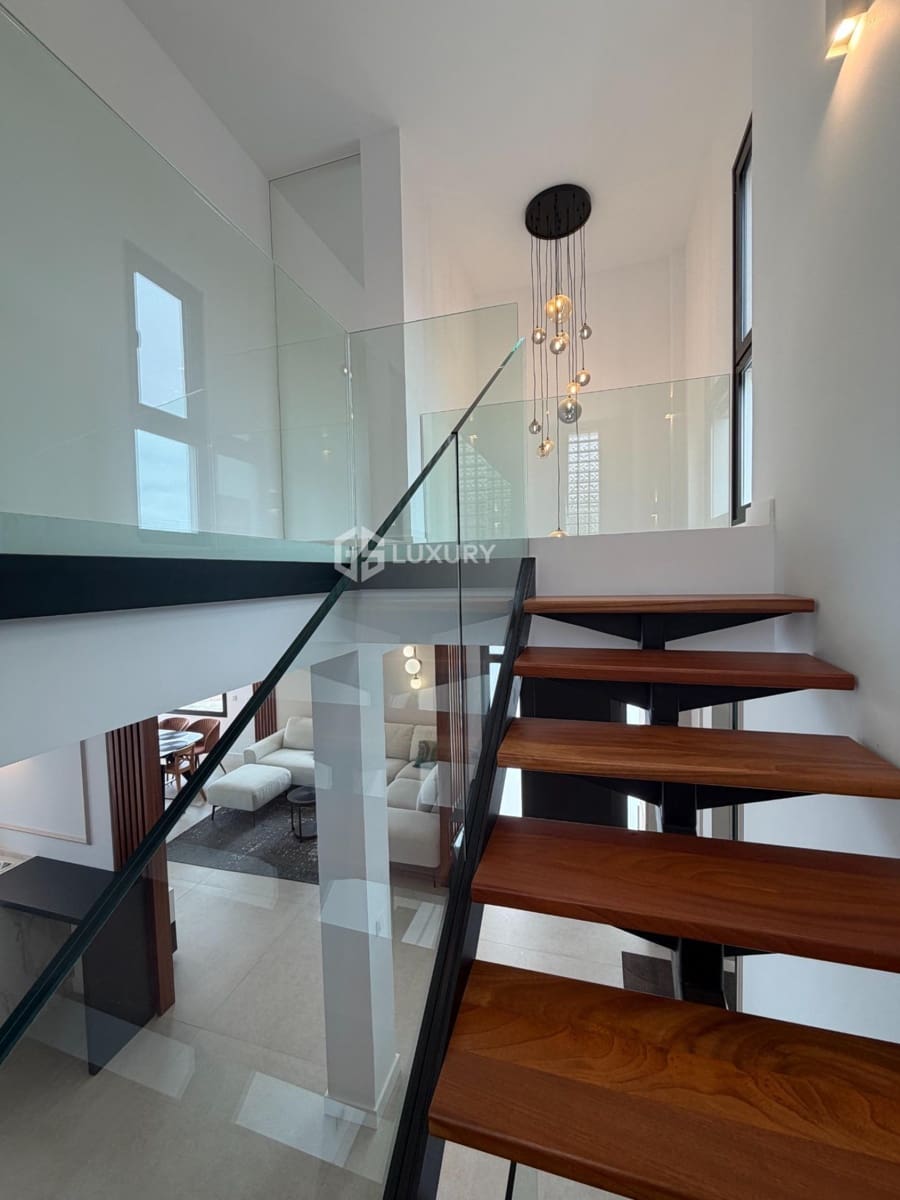4 sypialnia Willa na sprzedaż w Candelaria z garażem - 990 000 € (Ref: 9809671)