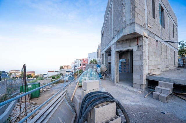 3 sovrum Villa till salu i Guía de Isora med garage - 1 400 000 € (Ref: 9809675)