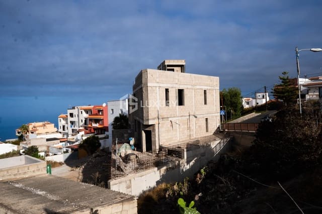 3 soveværelse Villa til salg i Guía de Isora med garage - € 1.400.000 (Ref: 9809675)