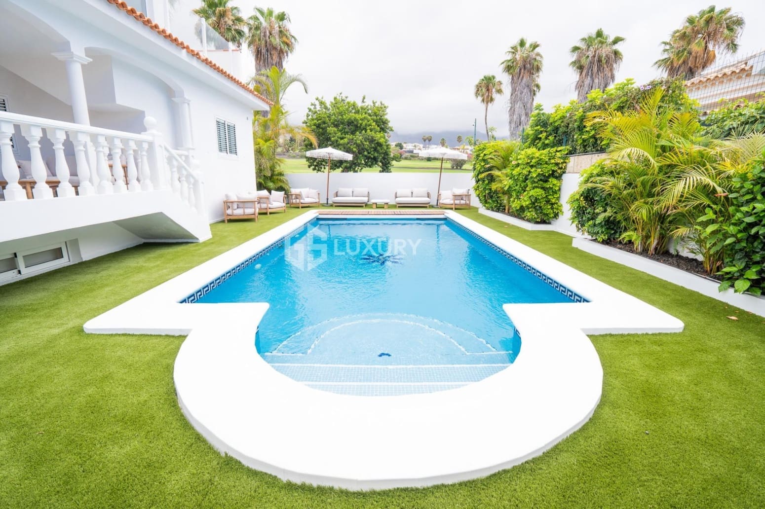 5 chambre Villa/Maison à vendre à Adeje avec garage - 3 300 000 € (Ref: 9809677)