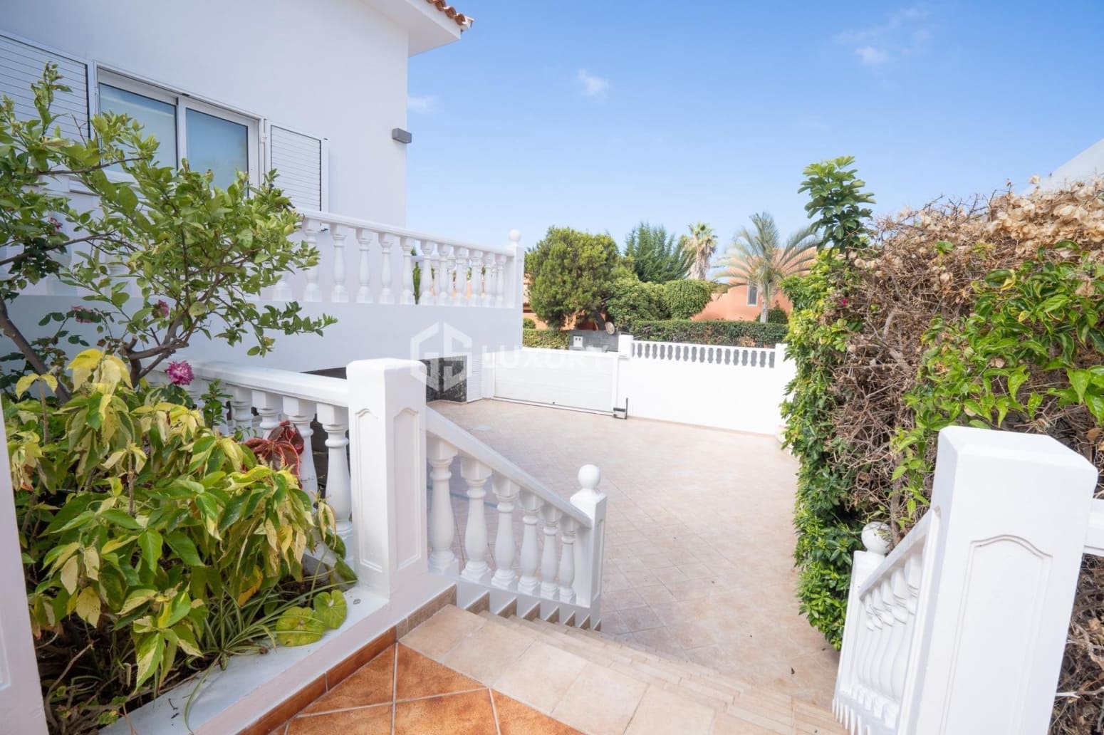 5 chambre Villa/Maison à vendre à Adeje avec garage - 3 300 000 € (Ref: 9809677)