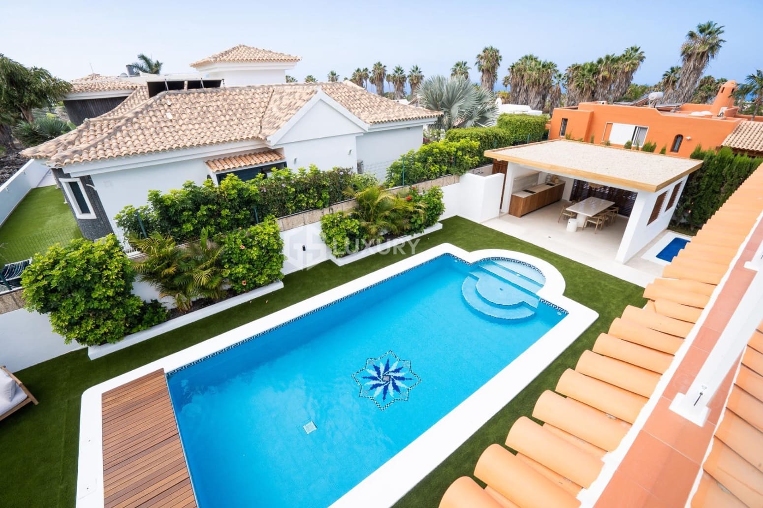 5 chambre Villa/Maison à vendre à Adeje avec garage - 3 300 000 € (Ref: 9809677)