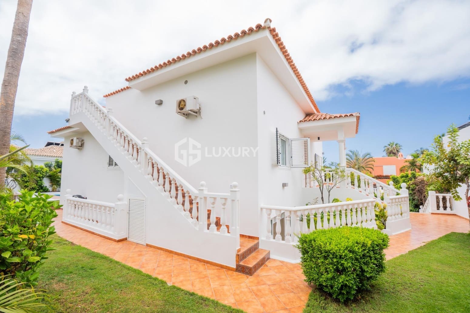 5 chambre Villa/Maison à vendre à Adeje avec garage - 3 300 000 € (Ref: 9809677)