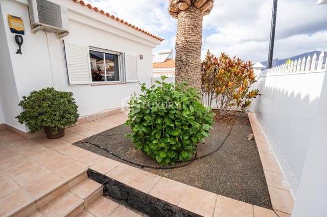 6 soveværelse Villa til salg i Puerto Santiago, Santiago del Teide med garage - € 1.195.000 (Ref: 9809678)