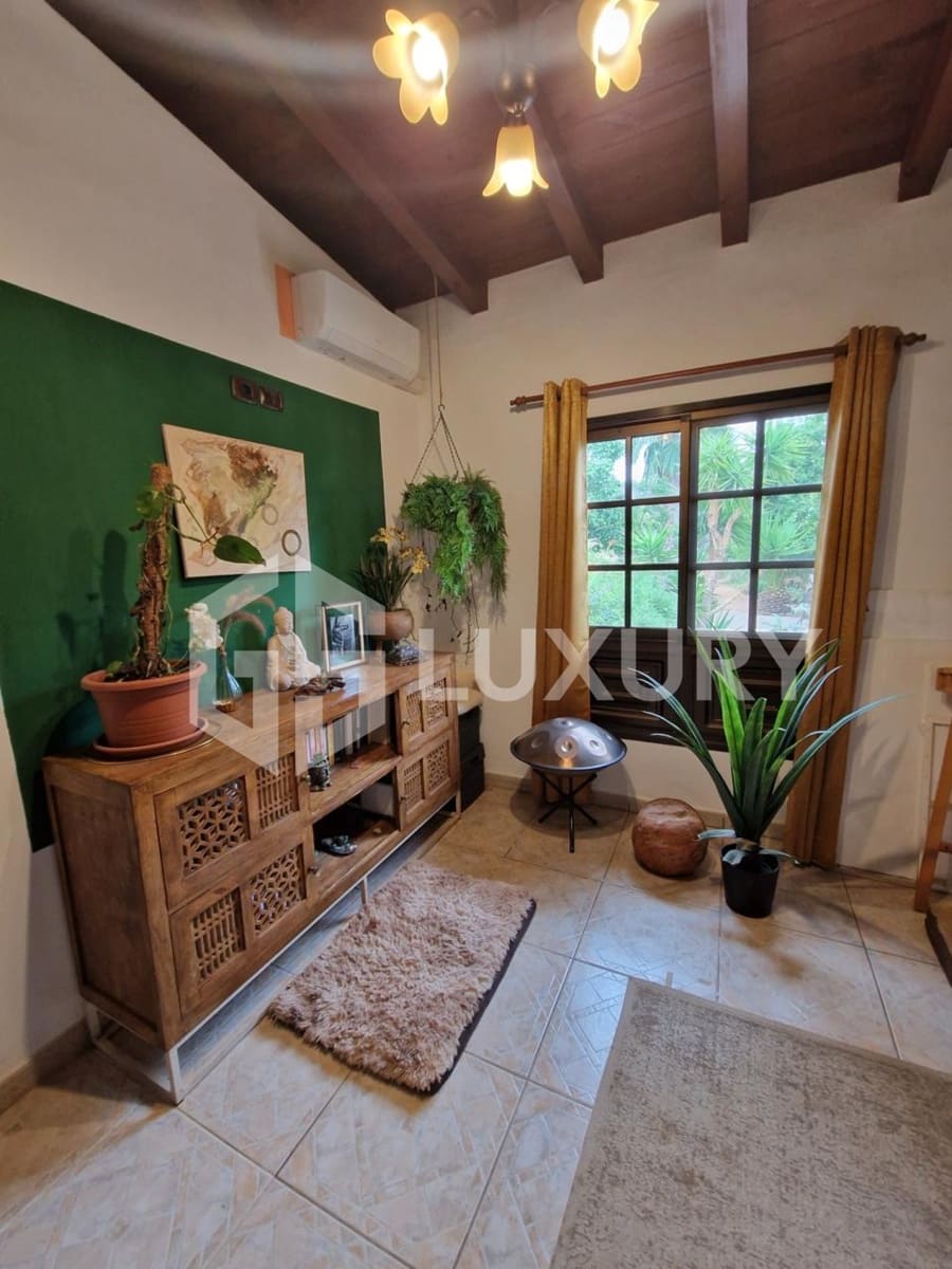 8 slaapkamer Villa te koop in Guia de Isora met zwembad garage - € 980.000 (Ref: 9815073)