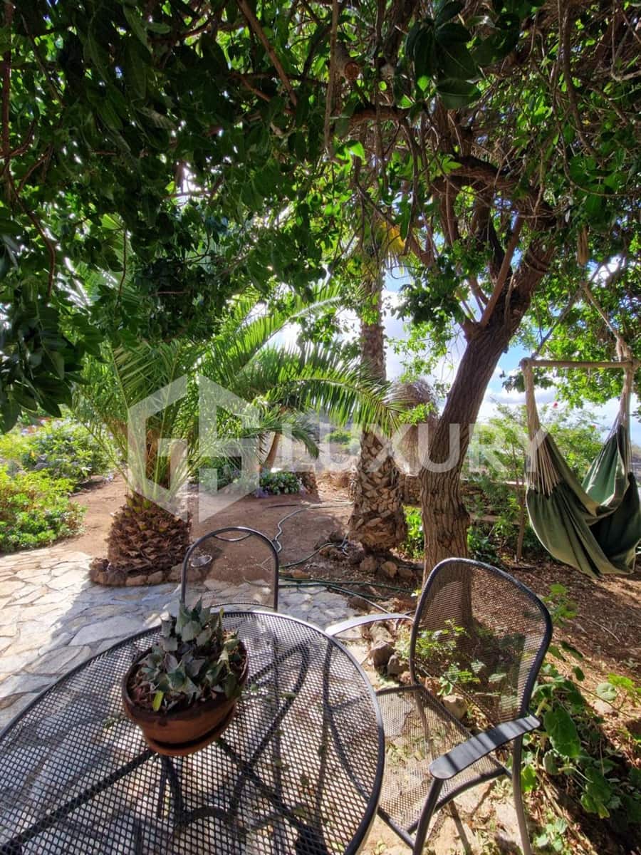 8 slaapkamer Villa te koop in Guia de Isora met zwembad garage - € 980.000 (Ref: 9815073)
