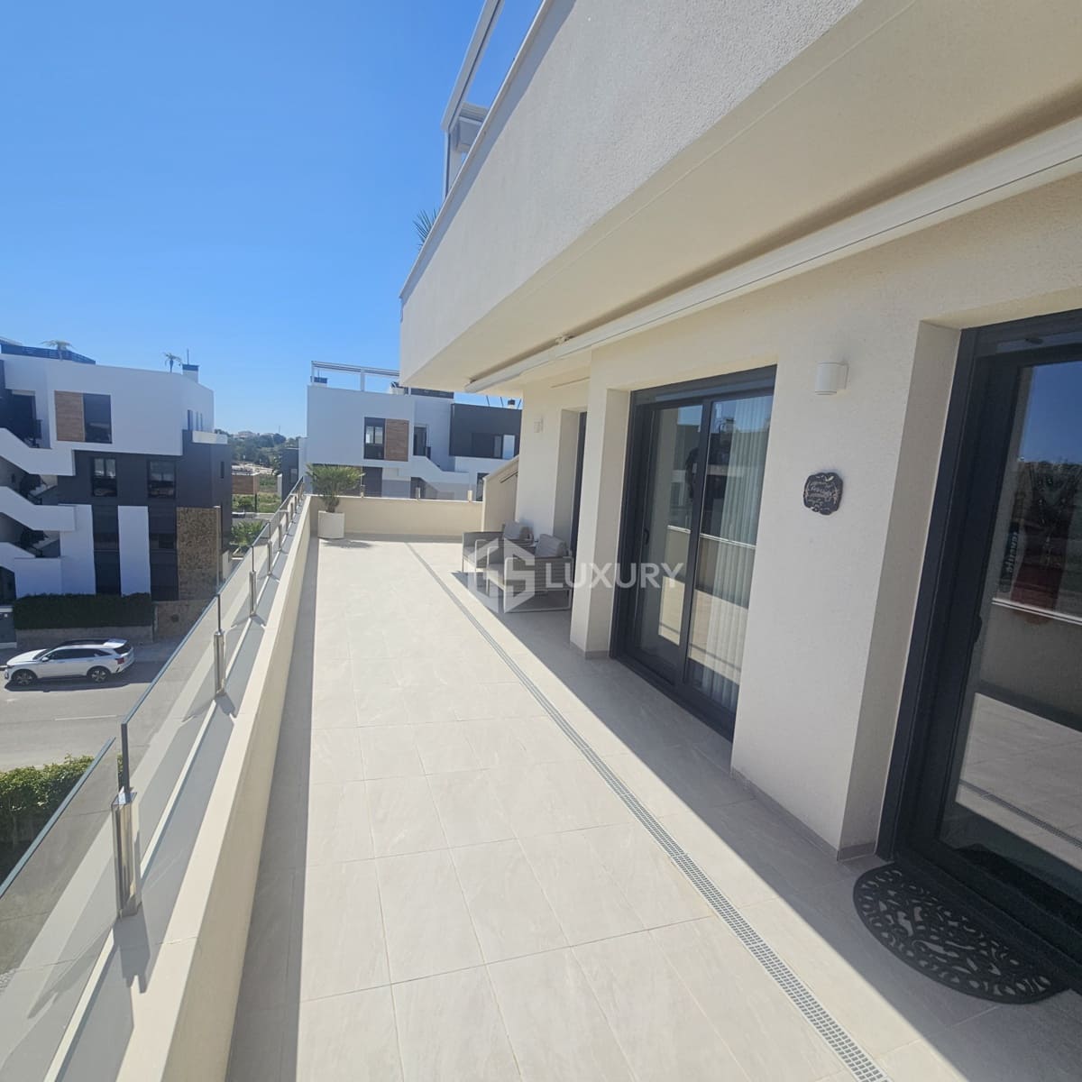3 soverom Leilighet til salgs i Los Altos med svømmebasseng garasje - € 559 000 (Ref: 9816658)