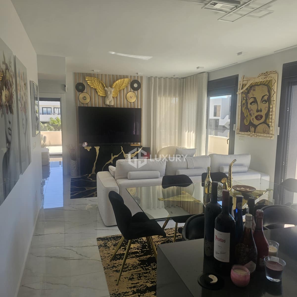 3 soverom Leilighet til salgs i Los Altos med svømmebasseng garasje - € 559 000 (Ref: 9816658)