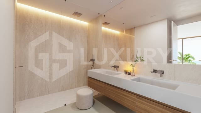4 quarto Moradia para venda em Los Cristianos, Arona com piscina garagem - 2 990 000 € (Ref: 9821272)