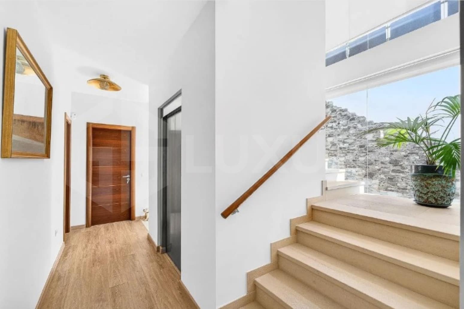 3 bedroom Villa for sale in Adeje with pool garage - € 2,500,000 (Ref: 9821279)