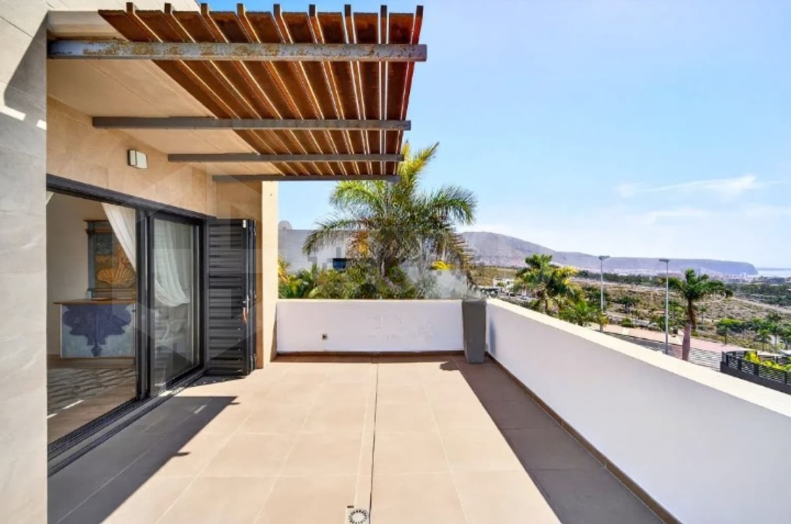 3 bedroom Villa for sale in Adeje with pool garage - € 2,500,000 (Ref: 9821279)