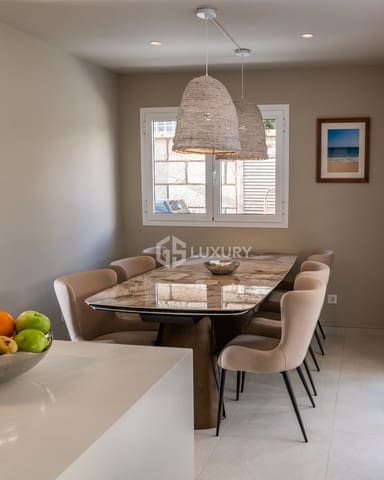 5 soveværelse Villa til leje i Playa de Fañabé Alto, Adeje med swimmingpool garage - € 6.800 (Ref: 9821290)