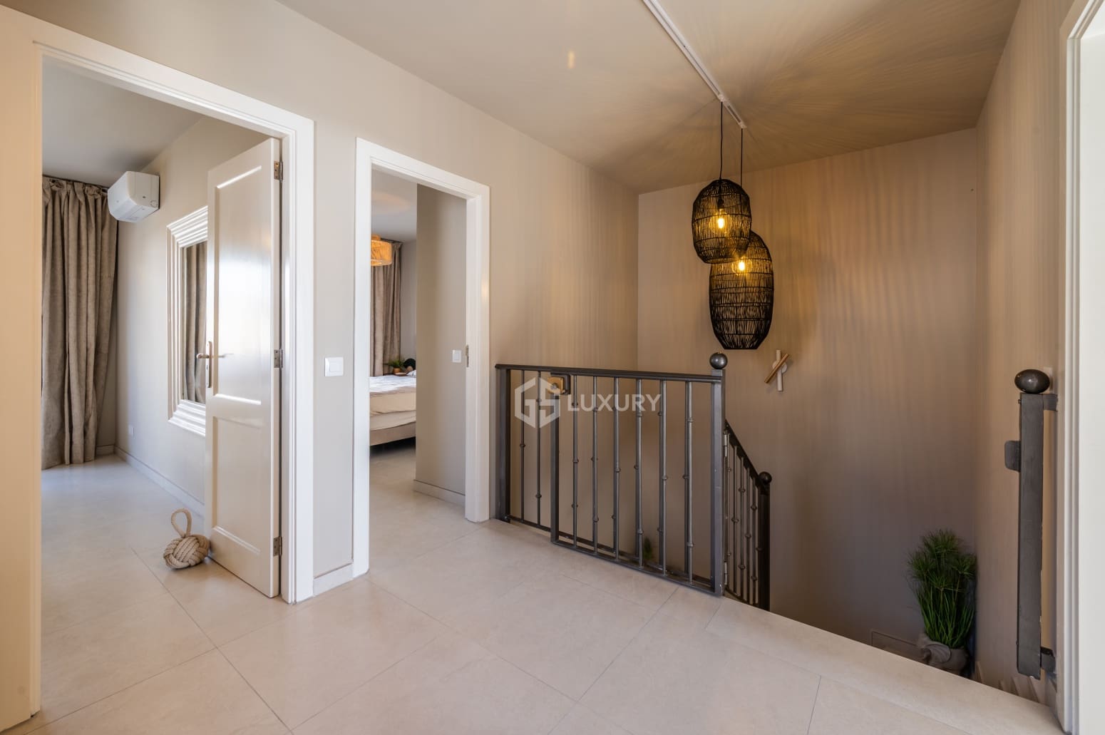 5 soveværelse Villa til leje i Adeje med swimmingpool garage - € 6.800 (Ref: 9821290)