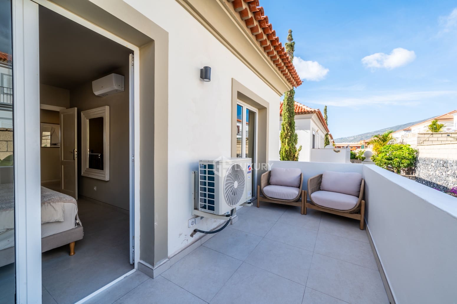 5 soveværelse Villa til leje i Adeje med swimmingpool garage - € 6.800 (Ref: 9821290)